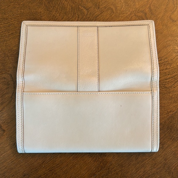 New COACH wallet - Picture 5 of 11